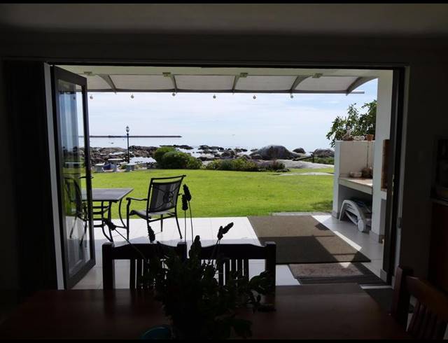 4 BEDROOM HOUSE FOR SALE IN HANNASBAAI